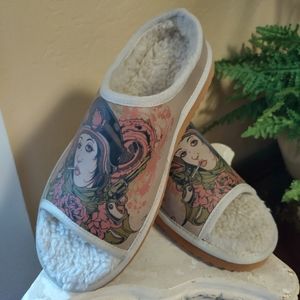 New Indoor/Outdoor Slipper Shoes
